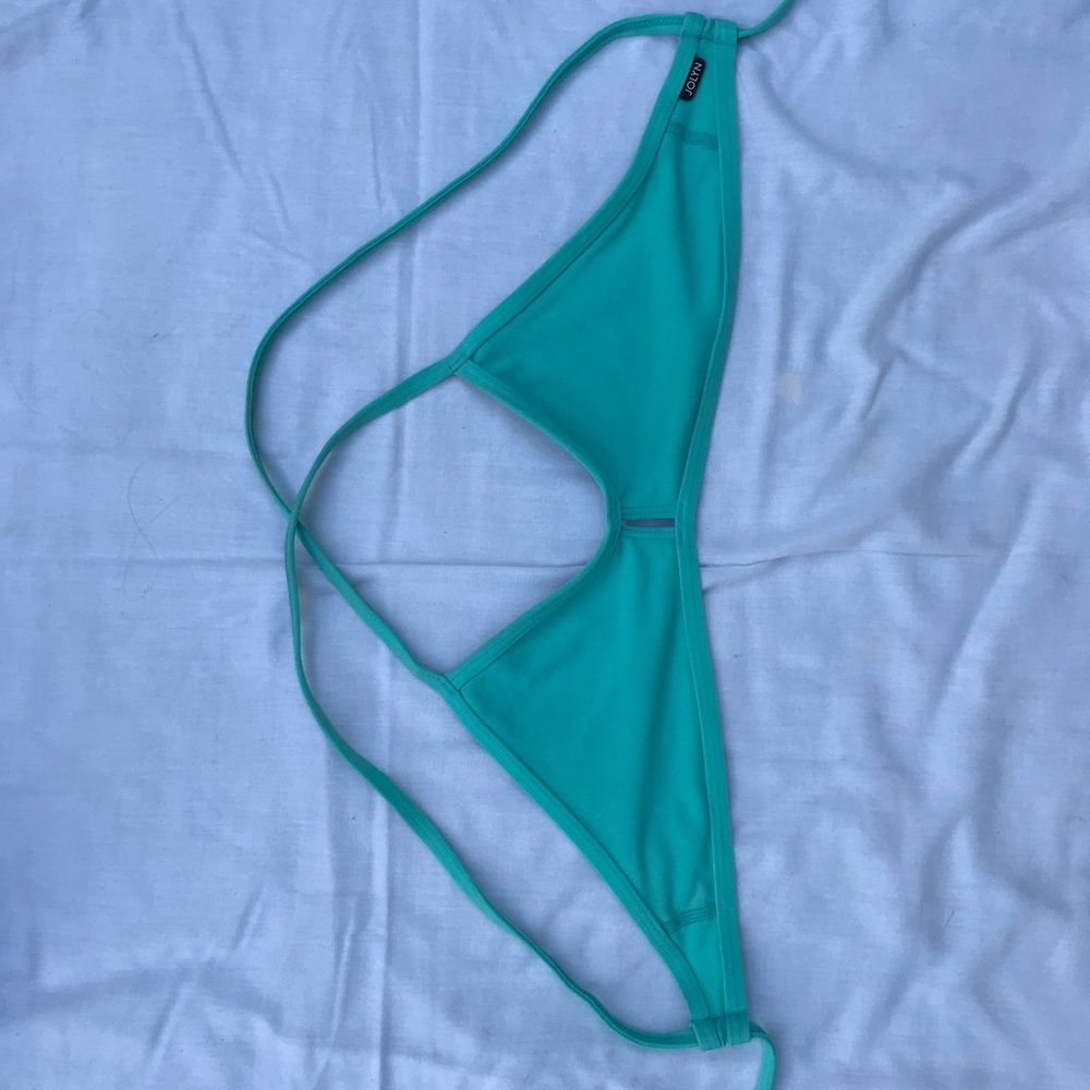 Jolyn tieback vent top